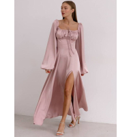 Сатинова вечірня сукня з розрізом