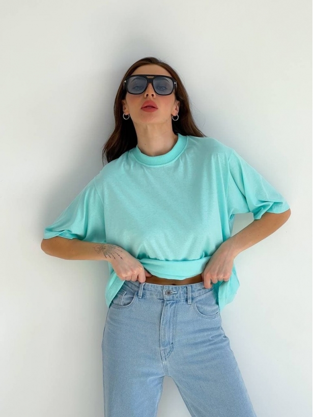 Mint oversize shortened T-shirt