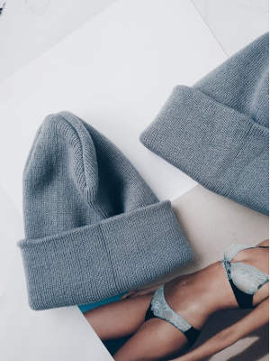 Сіра шапка біні Сіра шапка біні