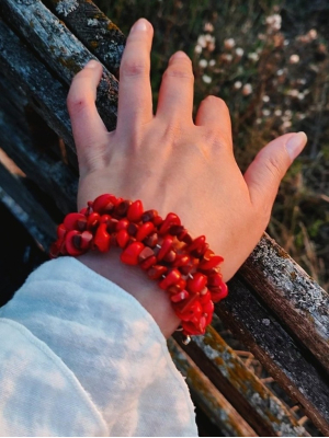 Браслет кораловий червоний широкий