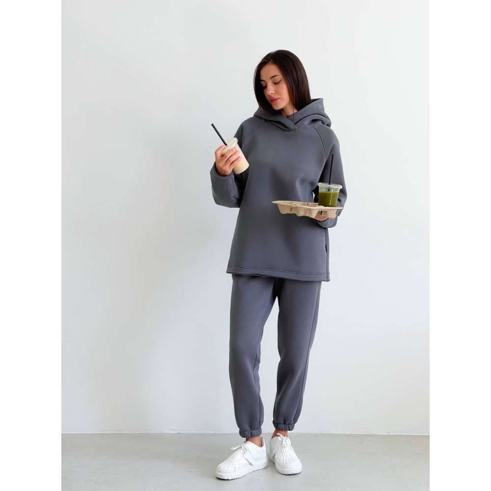 Графітовий спортивний костюм з капюшоном Графітовий спортивний костюм з капюшоном