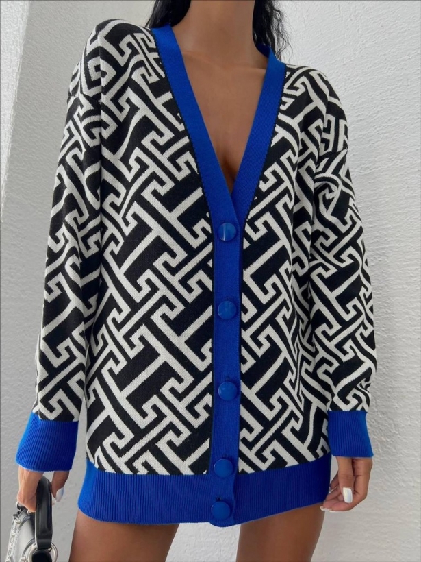 Long pattern cardigan