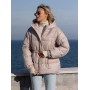 Пуховик зимовий бежевий з куліскою на талії 