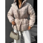 Пуховик зимовий бежевий з куліскою на талії 