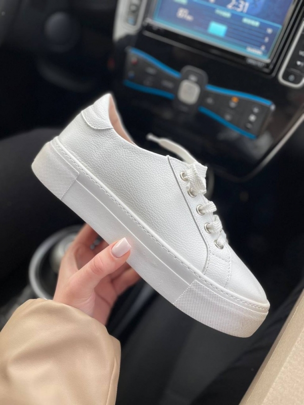 White natural leather sneakers