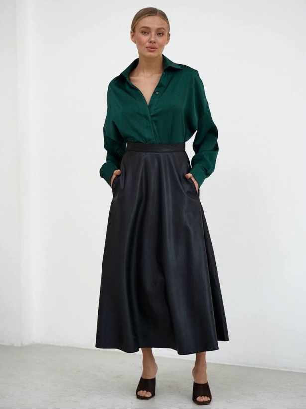 Long leather half sun pleated skirt 