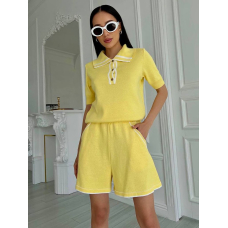 В'язаний трикотажний костюм з шортами з бавовни В'язаний трикотажний костюм з шортами з бавовни