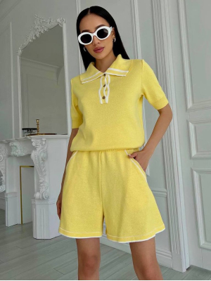 В'язаний трикотажний костюм з шортами з бавовни В'язаний трикотажний костюм з шортами з бавовни