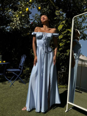 Довга вечірня корсетна сукня з однотонного сатину