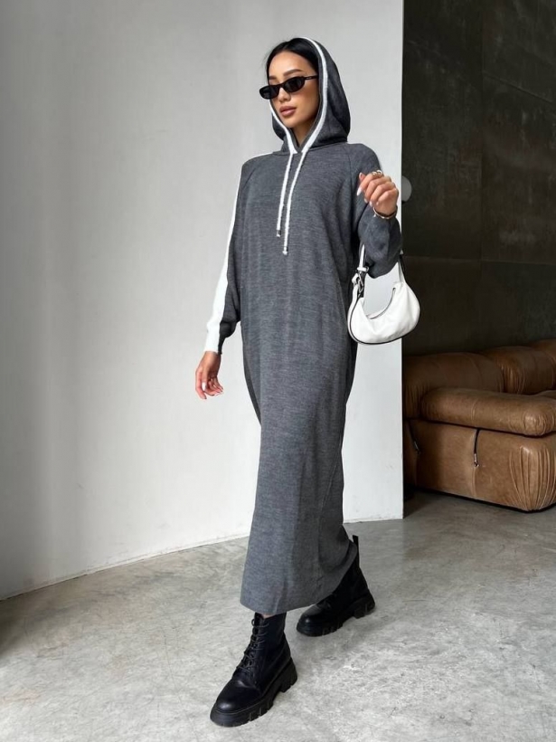 Long knitted dress with a hood