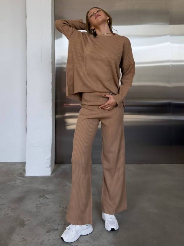 Warm ribbed wide pants suit