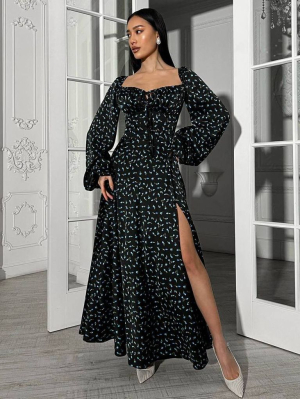 Довга чорна шовкова корсетна сукня в сині квіти