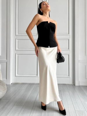 Довга сатинова спідниця