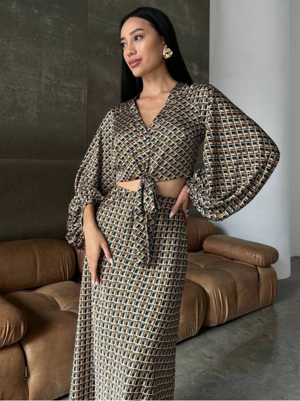 Silk printed crop blouse midi skirt suit 