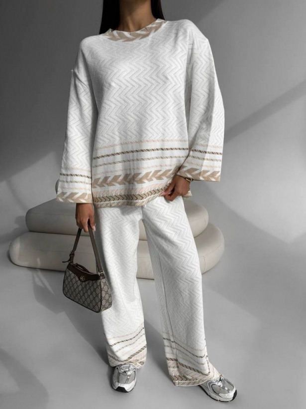 Cotton geometric pattern knitted suit