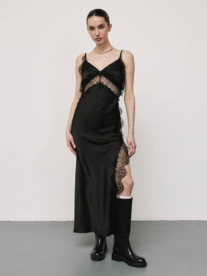 Чорна шовкова сукня з мереживом на бретельках