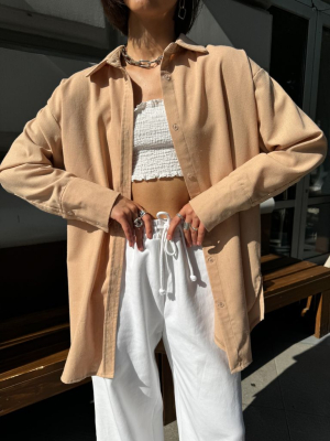 Бежева подовжена лляна сорочка oversize