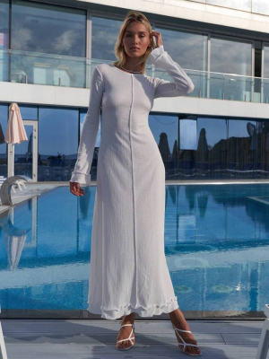 Біла довга сукня жатка з шнурівкою на спині 