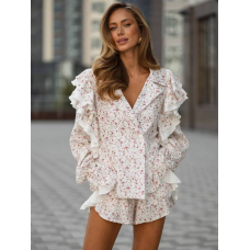 Мусліновий костюм з шортами та сорочкою з рюшами Мусліновий костюм з шортами та сорочкою з рюшами