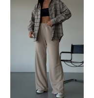 Beige plaid shirt wide trousers suit 