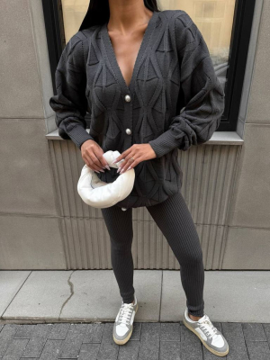 В'язаний кардиган та лосини з мериноса і кашеміру