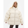 Молочний пуховик oversized з капюшоном