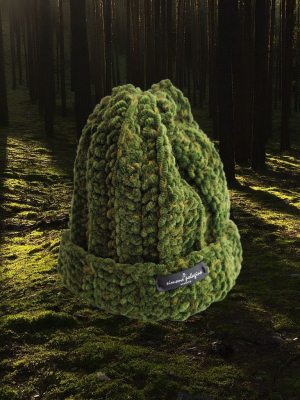 Зелена в'язана шапка мох із велюру та ангори Зелена в'язана шапка мох із велюру та ангори