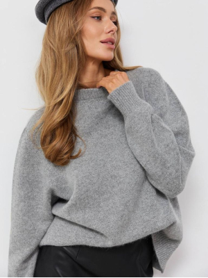 Теплий ангоровий светр