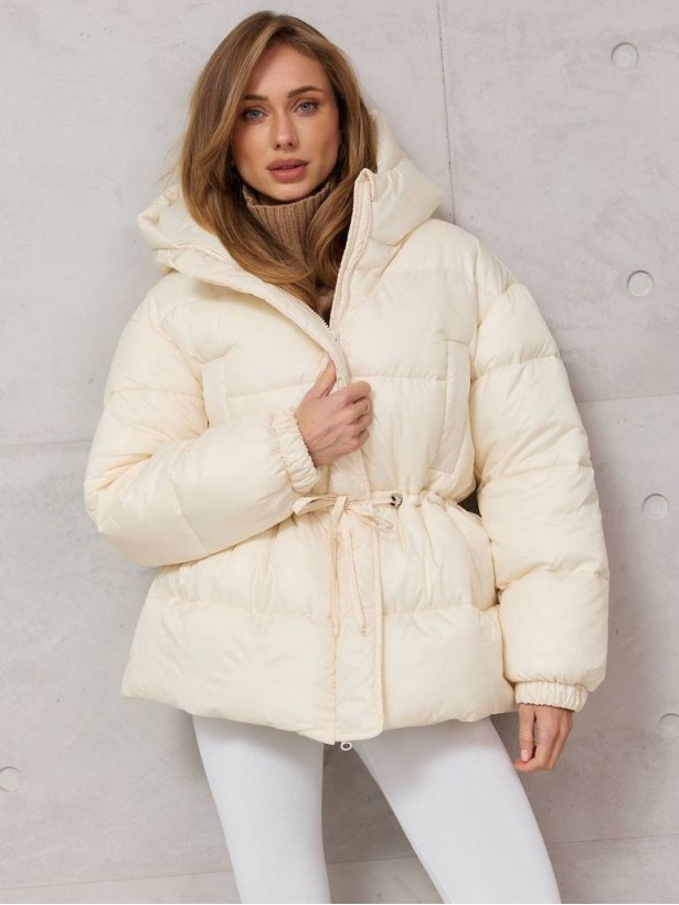 Winter ivory jacket with drawstring at the waist 