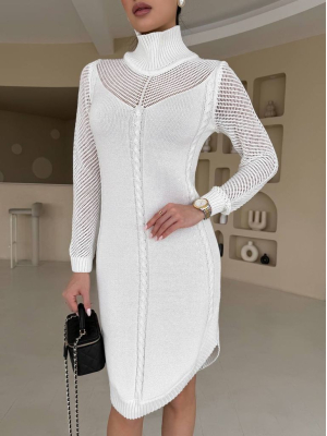 Бавовняна в'язана сукня з ажурними рукавами і декольте