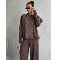 Костюм з широкими штанами і светром в ромби