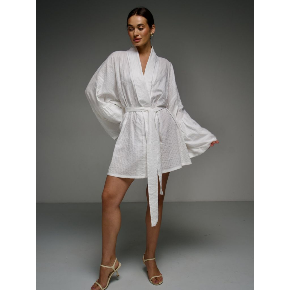 Біла коротка сукня кімоно з бавовни шиття Біла коротка сукня кімоно з бавовни шиття
