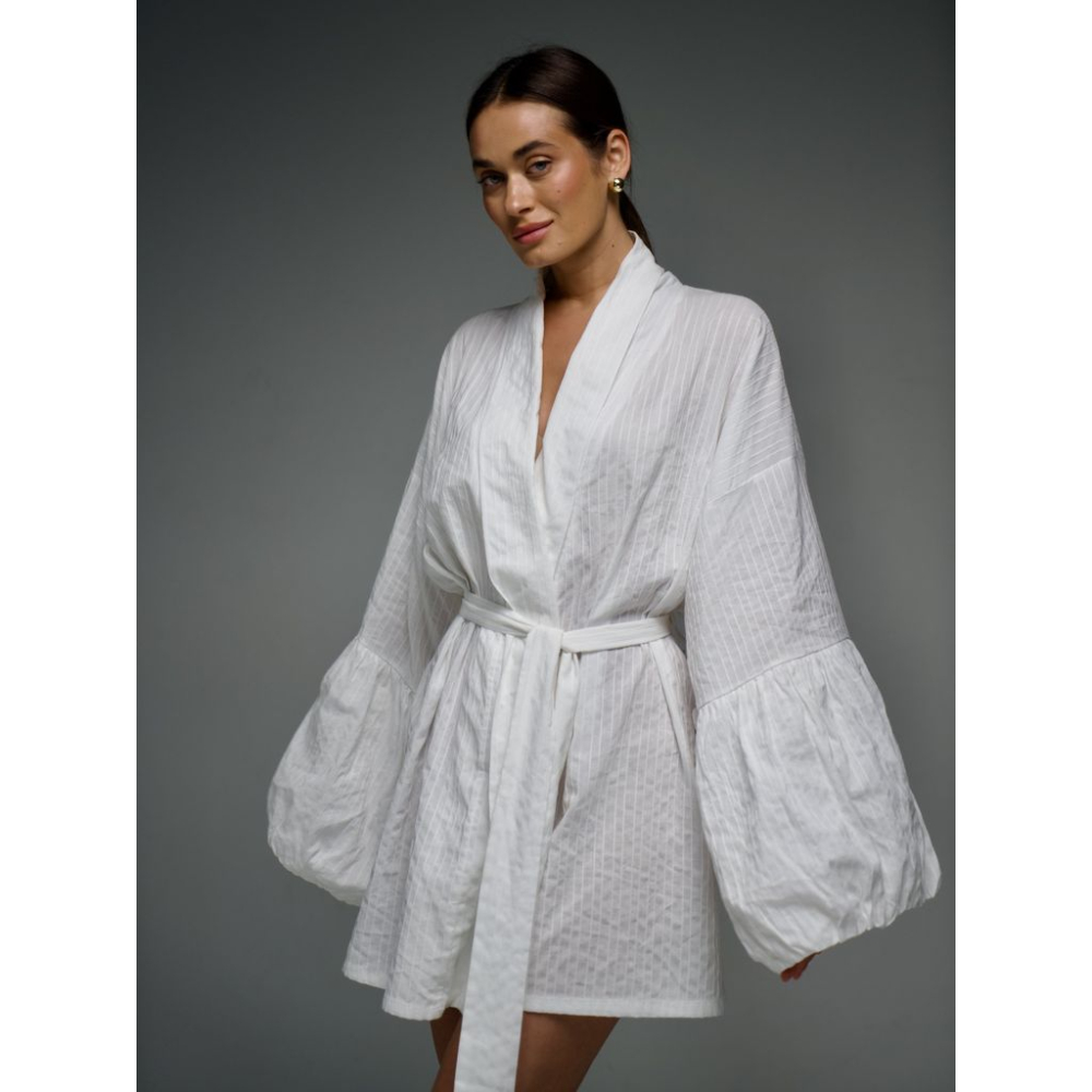 Біла коротка сукня кімоно з бавовни шиття Біла коротка сукня кімоно з бавовни шиття