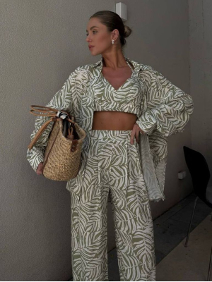 Брючний костюм 3в1 з віскози в листяний принт 