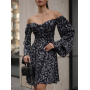 Чорна квіткова сукня з оголеними плечима 