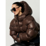 Шоколадний короткий зимовий пуховик oversize