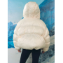 Короткий зимовий пуховик айворі oversize