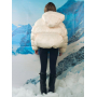Короткий зимовий пуховик айворі oversize