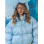 Блакитний короткий зимовий пуховик oversize