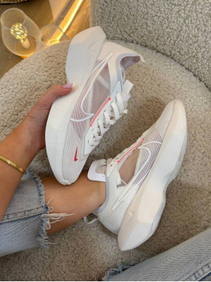Кросівки білі літні з сітки Nike Vista White-Red
