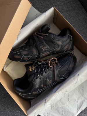 Кросівки New Balance Miu Miu Black Brown