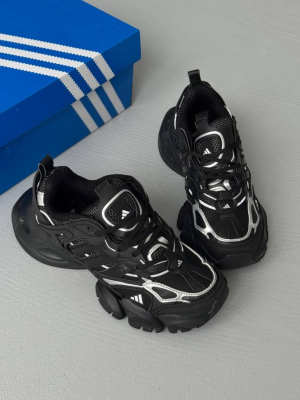 Кросівки чорні Adidas Vento XLG Deluxe Black
