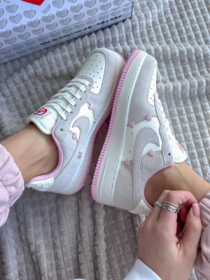 Кросівки Nike Nike Air Force Valentine