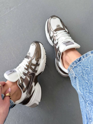Кросівки Nike V2k Run Mink Brown Summit White College Grey