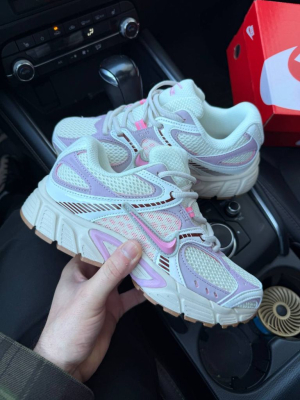 Кросівки біло-лілові Nike V5 RNR Beige Pink