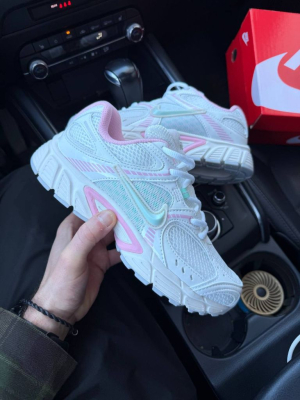 Кросівки Nike V2K Runtekk White Pink