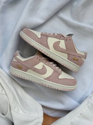 Кросівки Nike Dunk Low Pink Metallic Gold 