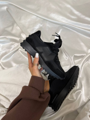 Кросівки чорні New Balance 327 Full Black