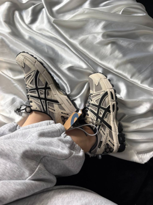 Кросівки термо Asics Gel Kahana 8 Beige Black Gore-Tex