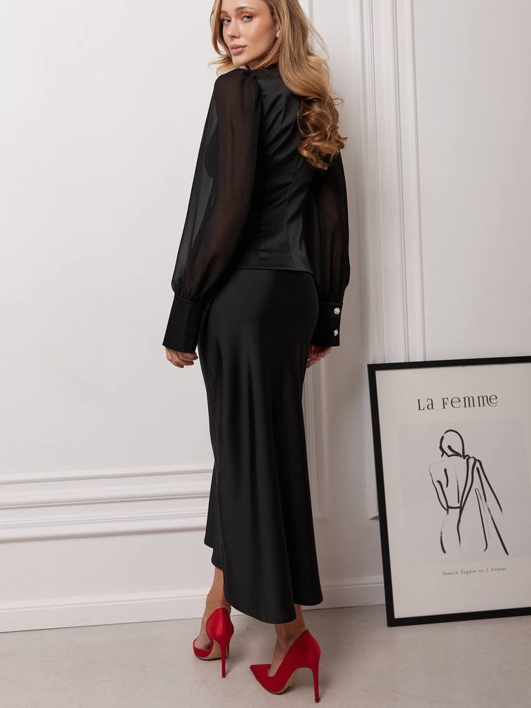 Довга сатинова спідниця